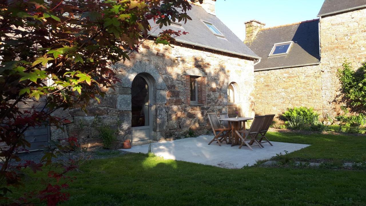 Gites Du Herisson Begard Exterior photo
